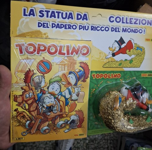 Topolino 3677 con statua - topolino,