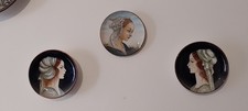 Tre piattini ceramica - tre, anni