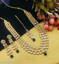Set gioielli orecchini collana
