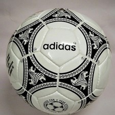 Adidas Etrusco Unico 1990 |