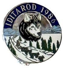 Spilla bavero Iditarod 1986 Jostens ancoraggio slitta cane corsa Alaska smalto souvenir