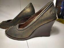 Sandalo Timberland donna. Misura 36. Con zeppa 8 cm. Colore cachi. Usate poco