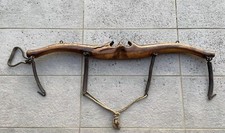 Grande ANTICO GIOGO PER BUOI in LEGNO  E Ferro. restaurato.