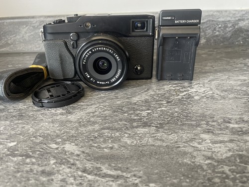 Fujifilm pro1 18mm - +, f/2.0
