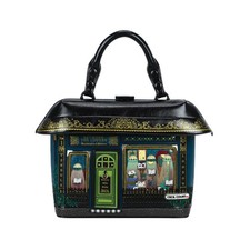 Vendula  London grab Between