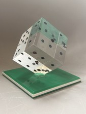 Scultura Fermacarte Plexiglas