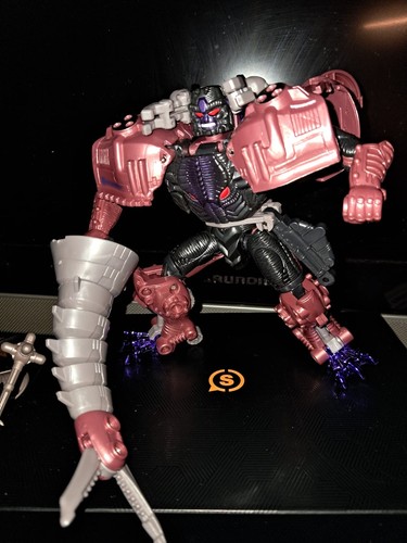 Megatron mega class - megatron,