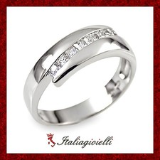 Sontuoso Anello a Fascia in Argento 925 Rodiato Oro Bianco con Zirconi Brillanti