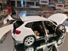 Kyosho 1/18 BMW X1 2.8 Drive