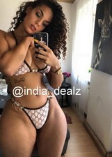 AMIRAH DYME Foto grande nero