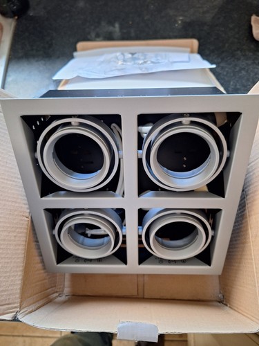 Downlight quad regolabile
