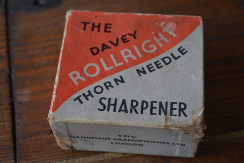 Gramophone thorn needle - ,