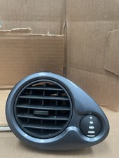 Bocchetta aria anteriore sinistra Sx  Renault Clio III Serie Anno 2005 In Poi