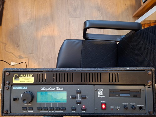 Megabeat rack lettore - lettore, midi
