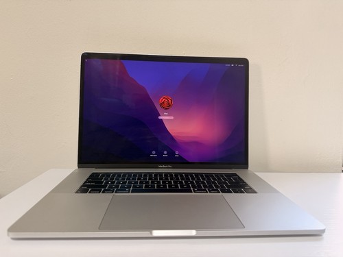 Apple macbook pro pollici - apple,