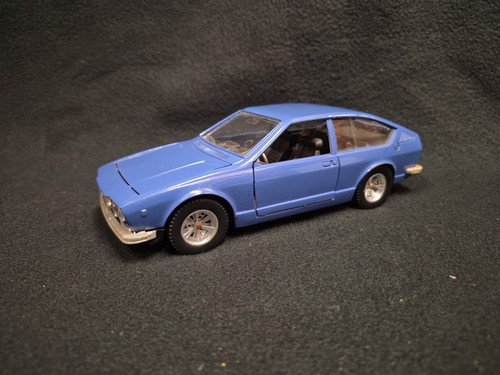 Burago 0136 alfa romeo - alfa,