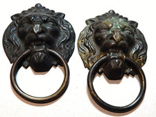 COPPIA DI FREGI A TESTA DI