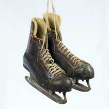 COPPIA DI PATTINI DA GHIACCIO VINTAGE IN PELLE - CANADA CYCLE & MOTOR