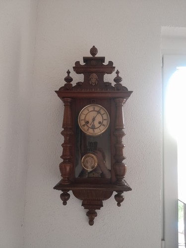 Vecchio orologio parete - vecchio,