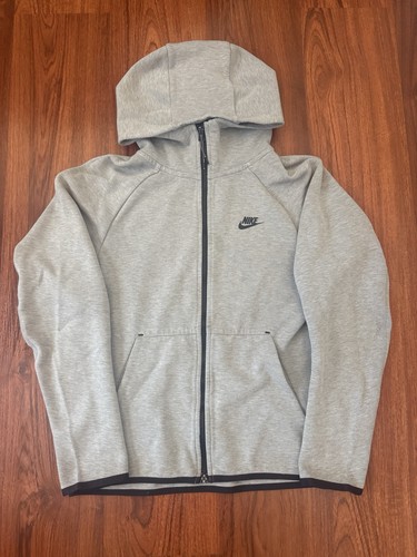 Nike tech - nike,