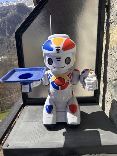 Robot o emiglio - e.m.i.g.l.i.o.,