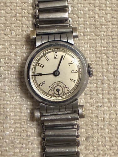 Montre vintage style militaire