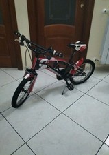bici bmx con cavalletto