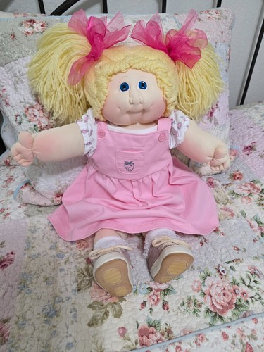 Bambola per bambini con - , toppa