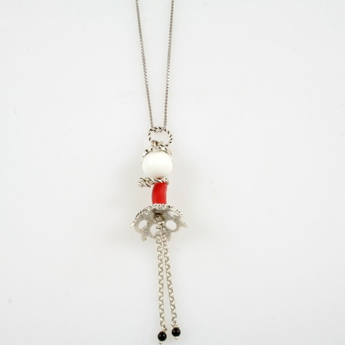 Collana con pendente bambolina - con,