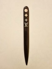 TAGLIACARTE LUIS VUITTON