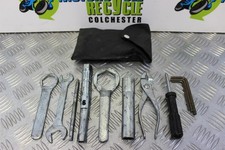 Kit attrezzi con borsa Suzuki