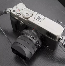 Paraluce quadrato in metallo