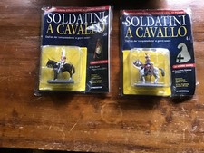 Lotto 2 soldatini a cavallo