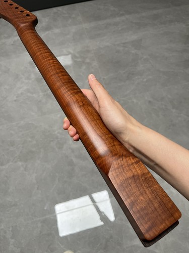 Manico chitarra elettrica