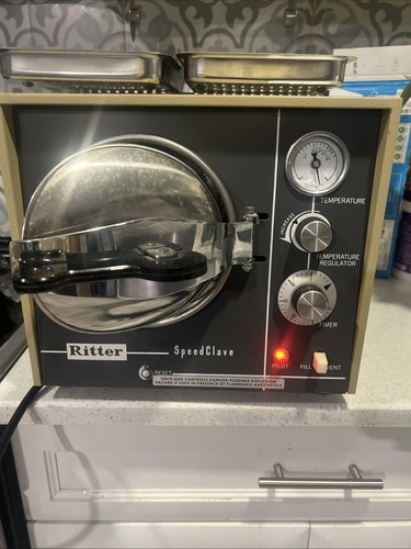 Sterilizzatore autoclave