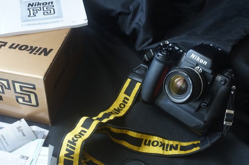 Nikon scarcely used boxed - scarcely,