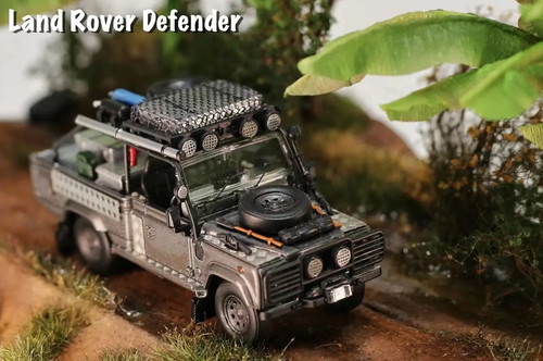 Land rover defender - land, tomb