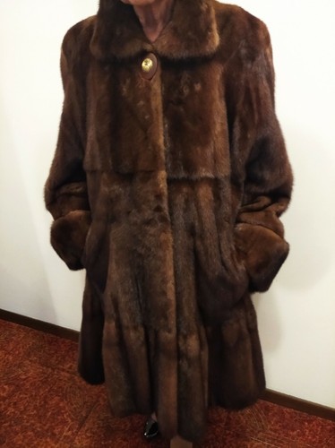 Pelliccia visone femmina - ,