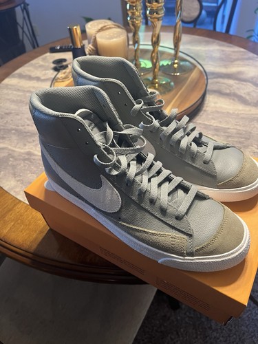 Nike blazer mid premium - '77,