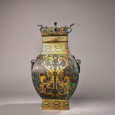 Statua vaso bottiglia tazza