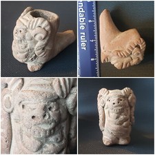Pipa in terracotta azteca
