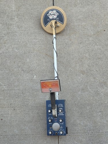 Vintage white coinmaster - vintage, white's