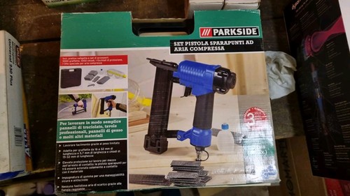 Pistola sparapunti sparachiodi - pistola,