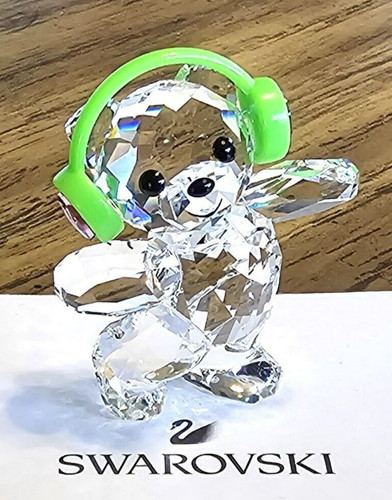 Swarovski crystal 2022 - 🎵,