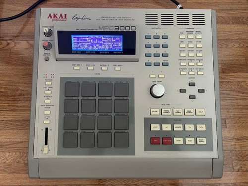 Akai professional mpc3000 - akai,