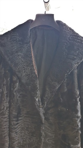 Pelliccia astrakan pelo - di, a