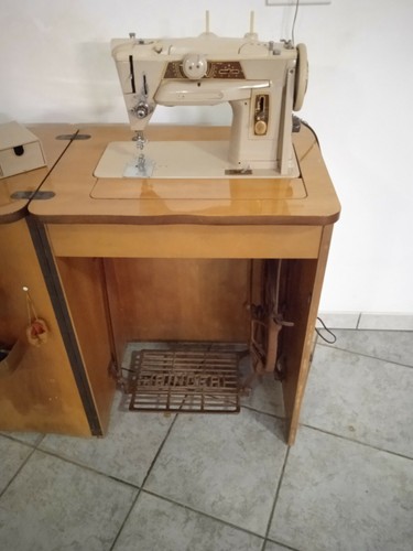 Macchina cucire singer - da,
