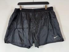 NIKE Shorts Uomo XL Tasche