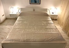 copriletto matrimoniale vintage di pura bavella di seta damascato bianco/panna