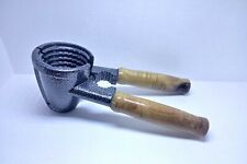 SCHIACCIANOCI IN LEGNO DI OLMO FATTO A MANO IDEA REGALO ARTIGIANALE ORIGINALE